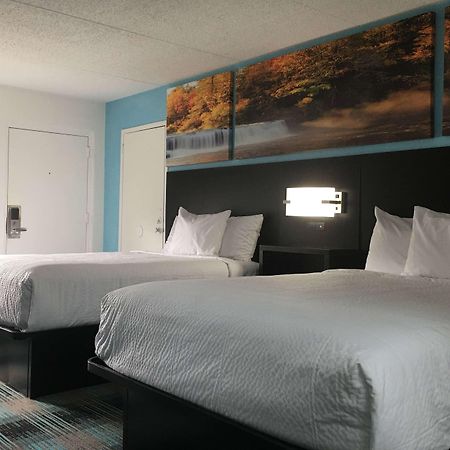 Days Inn By Wyndham Calhoun Ga I-75 And Us-41 Eksteriør bilde